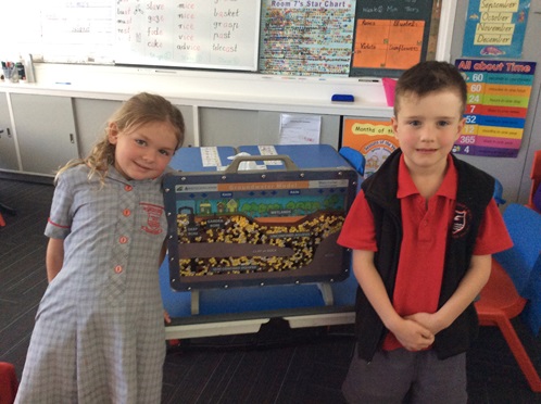Students from City Beach Primary School celebrate National Water Week