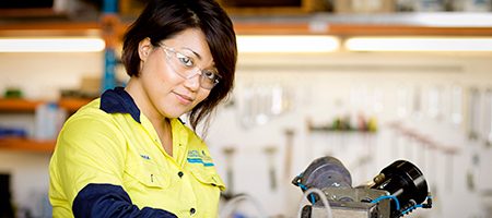 Image of an apprentice working at Water Corporation 
