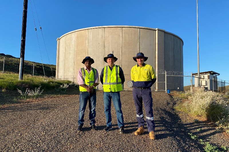 Member for Pilbara Kevin Michel MLA, Minister for Water Dave Kelly MLA & Ryan Lind, Water Corporation Service Delivery Manager, North West Region