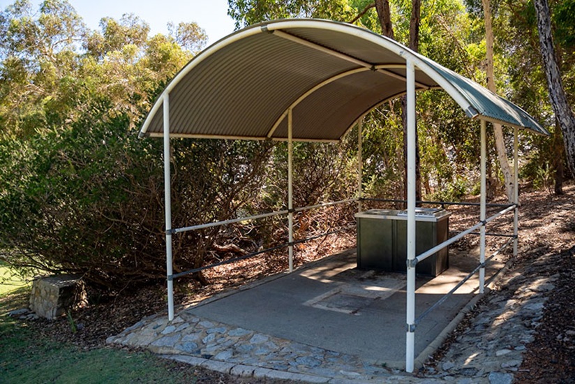A gas barbecue is located under a shelter at North Dandalup Dam