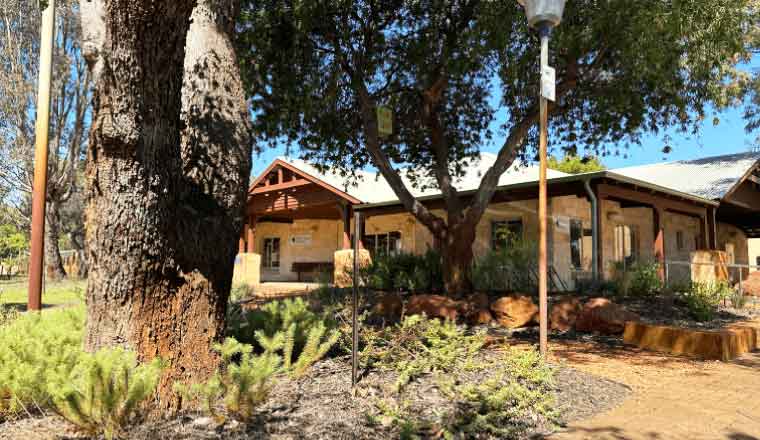 Shire of Murray front waterwise gardens front end