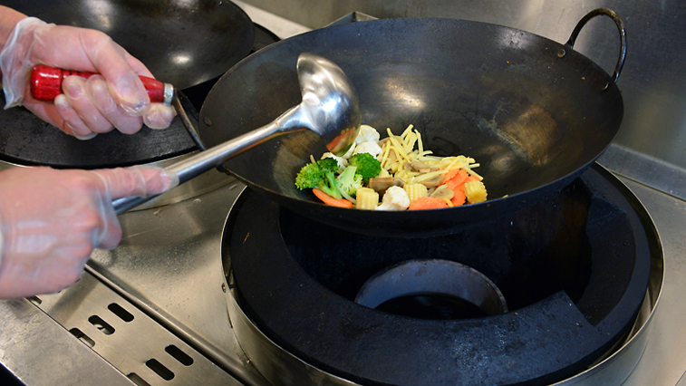 Waterless woks image