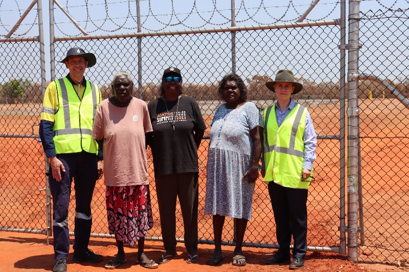 Water Minister Simone McGurk and Water Corporation CEO Pat Donovan with board members from Mowanjum Aboriginal Corporation. 