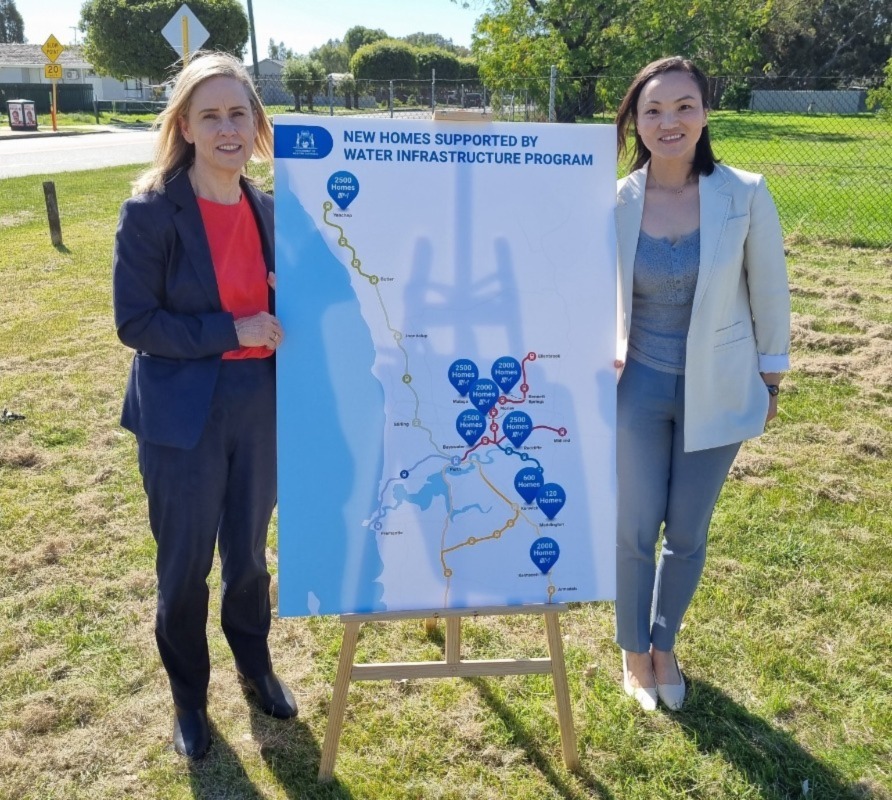 Water Minister Simone McGurk and Water Corporation Head of Development Services Lijun Mo