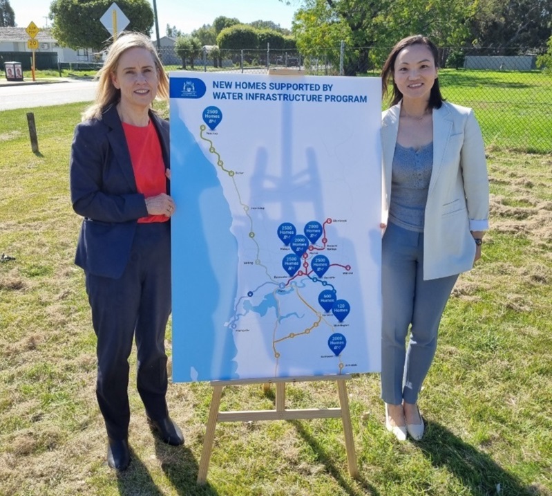 Water Minister Simone McGurk and Water Corporation Head of Development Services Lijun Mo