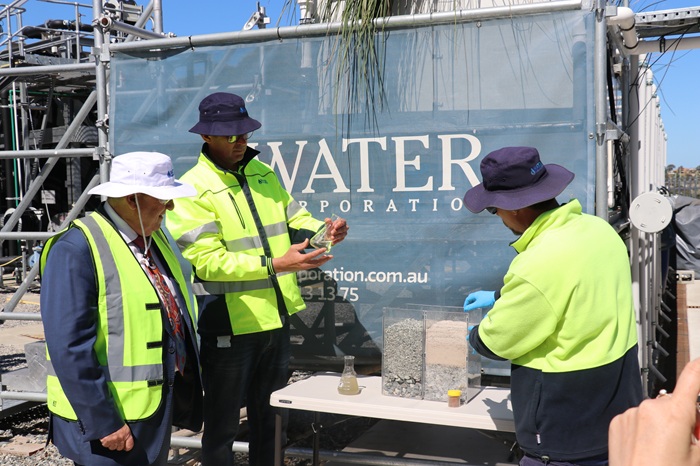 Water Minister visits the R&D Innovation Centre