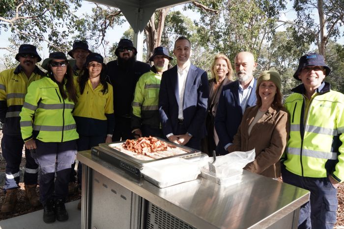 A breakfast bbq with Water Ministerial Daniel Pastorelli to celebrate the completion of the Wungong Dam upgrade