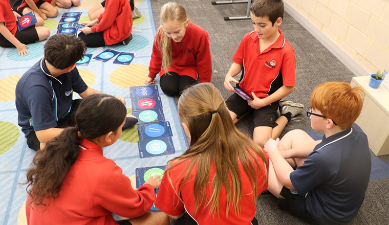 Hillarys Primary School Students participating in a waterwise activity
