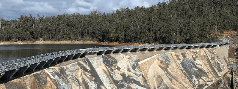 Wellington Dam and mural